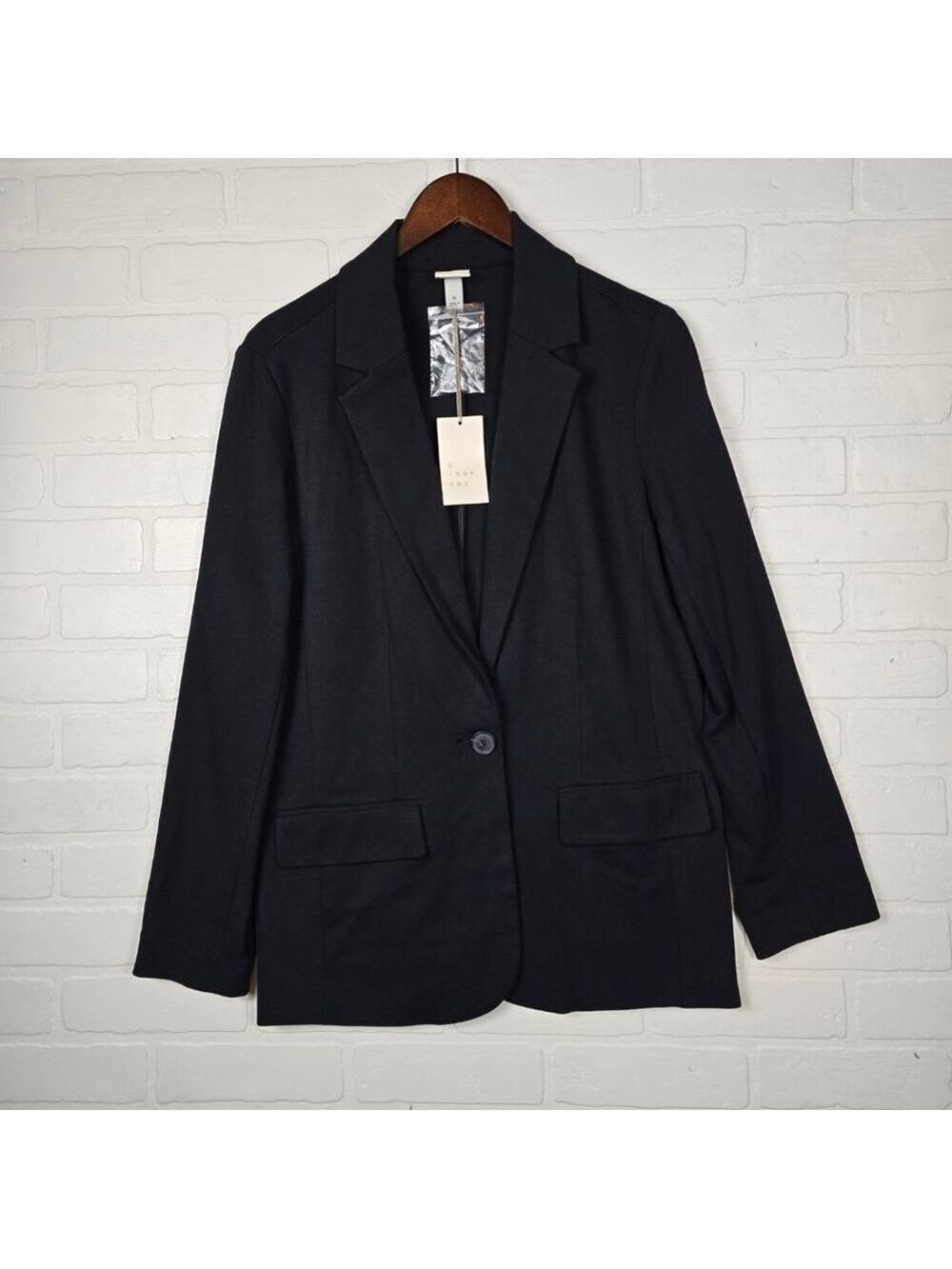 A New Day Black Pointe Blazer Medium